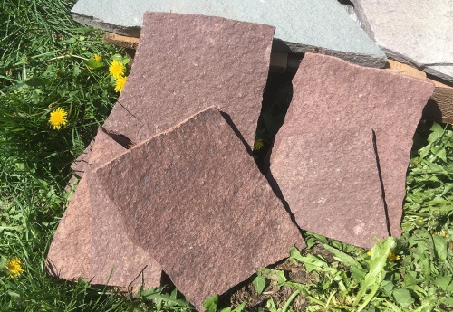 Плитняк лемезит бордовый для цоколя 1,5-2 см купить в Тольятти