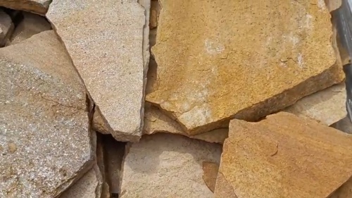 Плитняк златолит жёлтый для цоколя купить в Тольятти