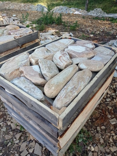 Златолит жёлтый, жёлто-зелёный глыбки и валуны для ланшафтного дизайна купить в Тольятти