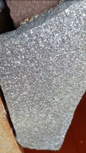 Плитняк златолит серебристый для цоколя, отмостки купить в Тольятти