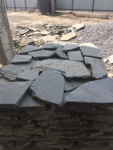 Златолит серебристый галтованный для лестниц купить в Тольятти